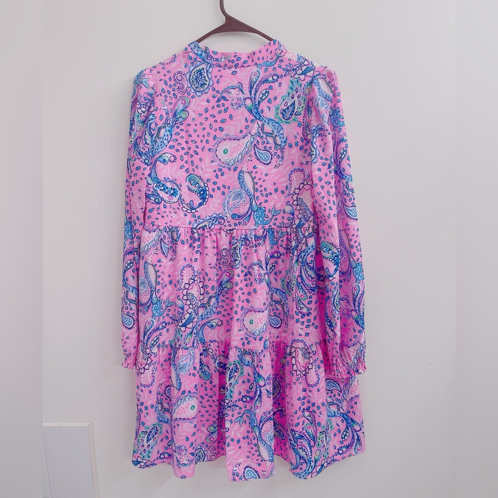 Lilly Pulitzer - Picture 2 of 3